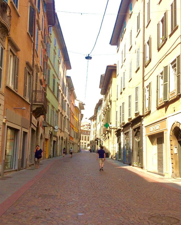 Moira Rooms Bergamo Eksteriør bilde